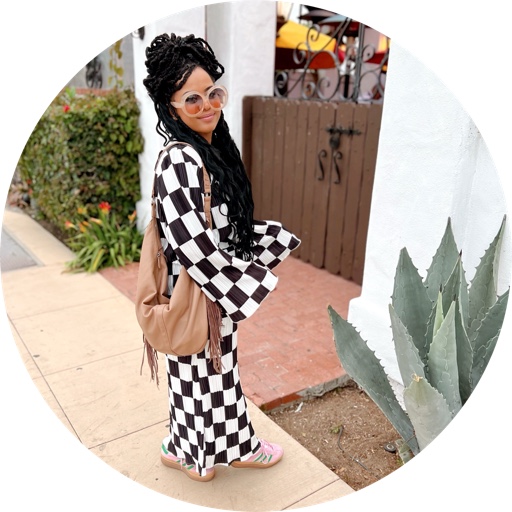 JulesNicholsss on LTK