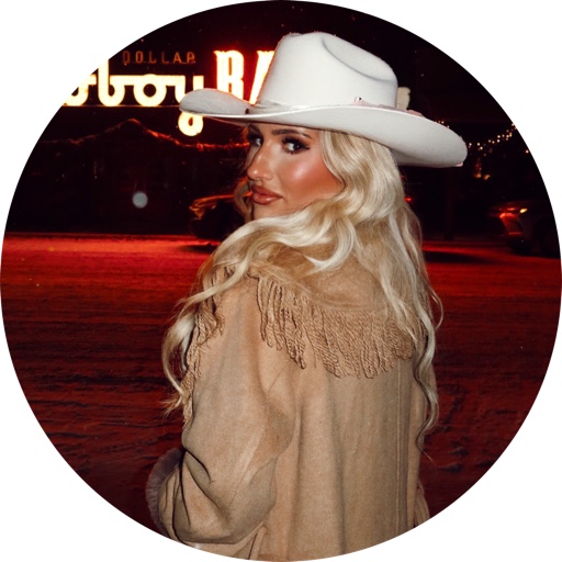 Lauren_Bayard on LTK