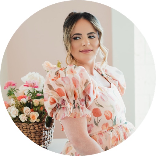 AlisonDelamota on LTK