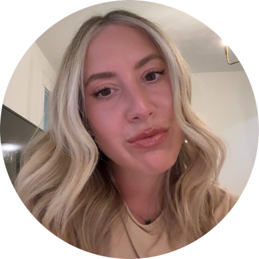 Ellie_Centofanti on LTK