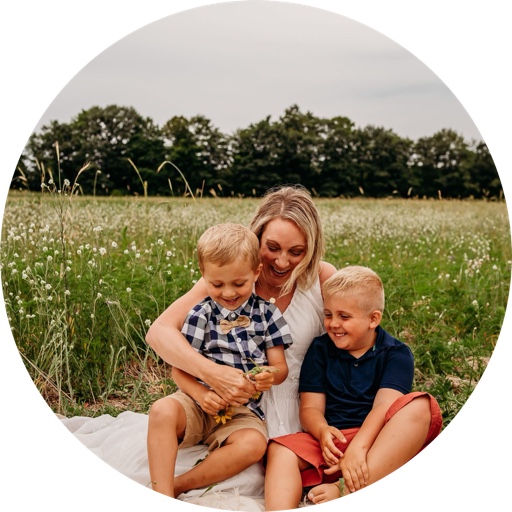 Lindsie_Edgren on LTK