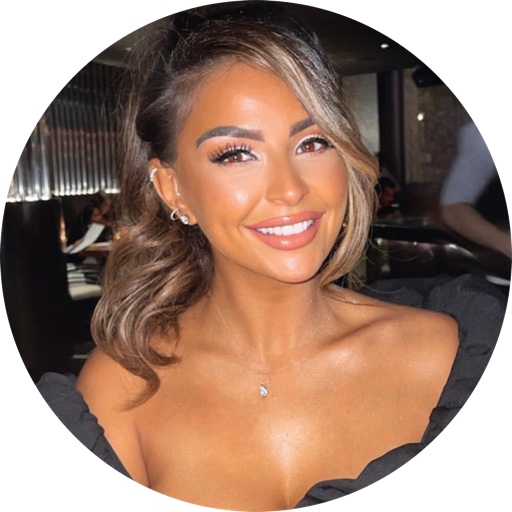 Yalangoch, ortiqcha vaznli ayollarning fotosuratlari