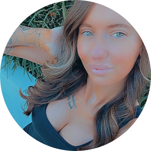 Daniellemolly22 on LTK