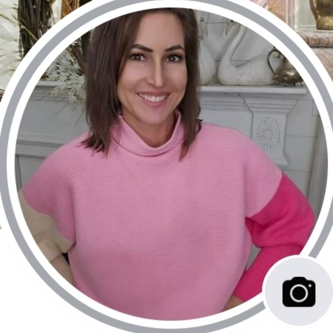 Julie's_Designs_and_Signs on LTK