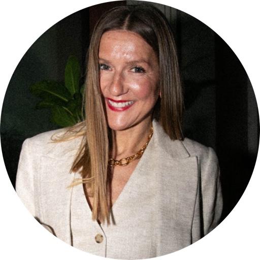 Ladyofthemanor77 on LTK