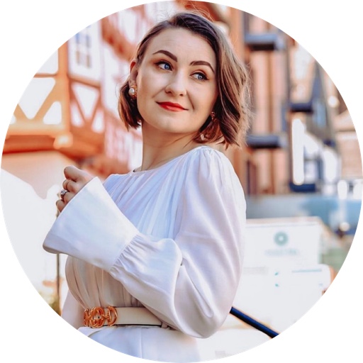 Miss.Ann.Julie on LTK