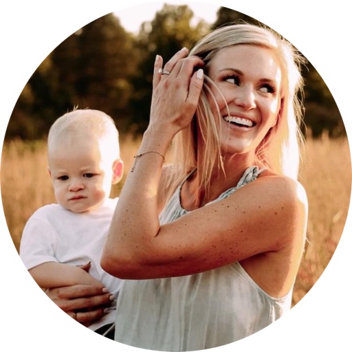 Sarahmakesmelaugh on LTK