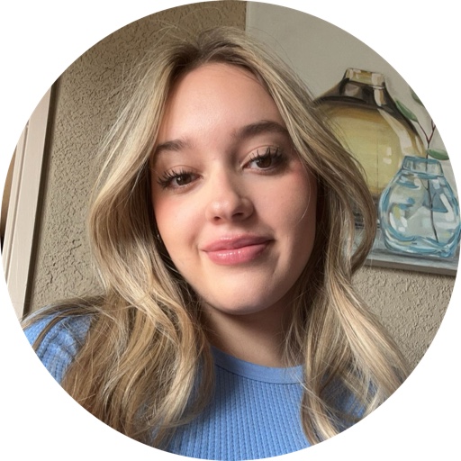Stephanie8977 on LTK