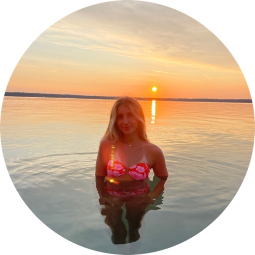 Mckenna_Kircher on LTK