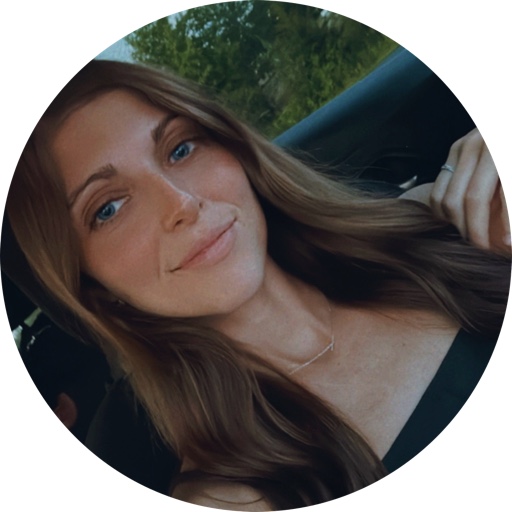 AshleyHaraczka on LTK