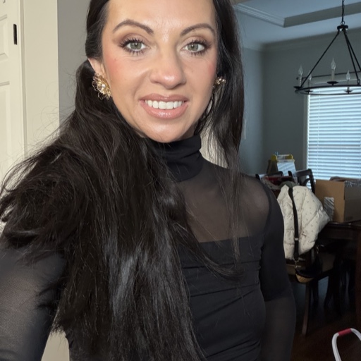 Ashley_Timco on LTK