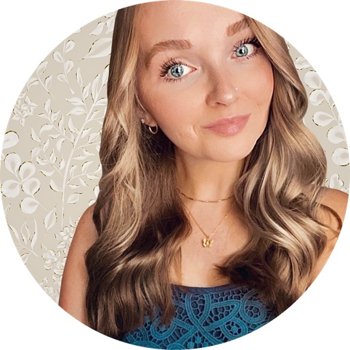 RevivedbyKayla on LTK