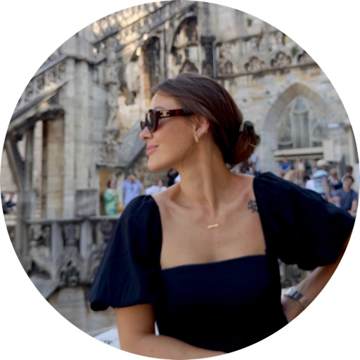 stephanie_molyneaux on LTK