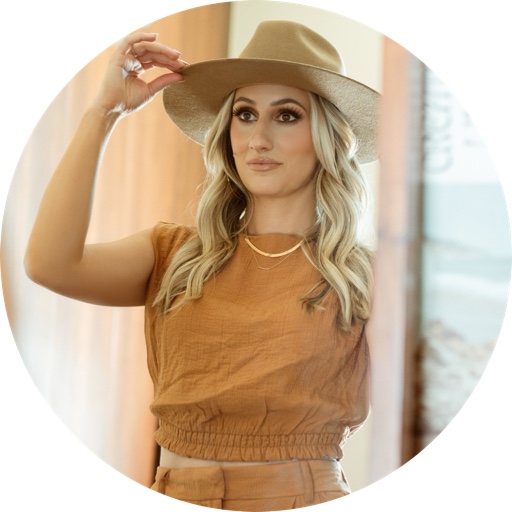 Emilyreneebarton on LTK