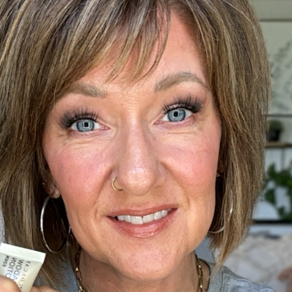 Sonya_Jo_Frame on LTK