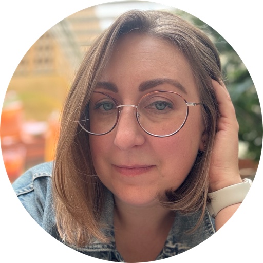 bookcovermanis on LTK