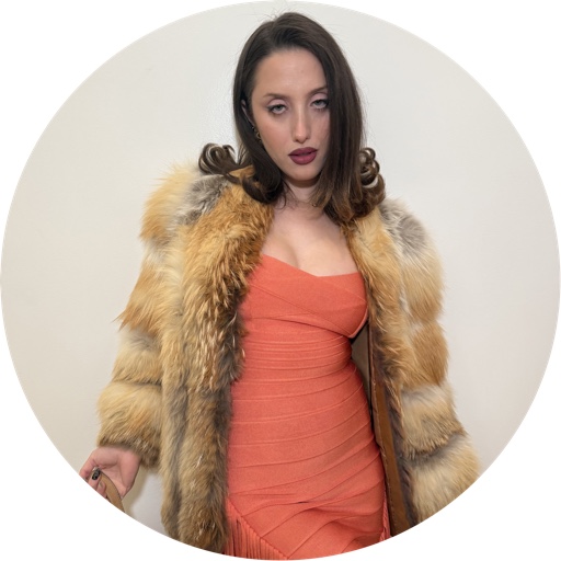 tinyjewishgirl on LTK