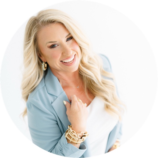 Ashley_Hughes on LTK