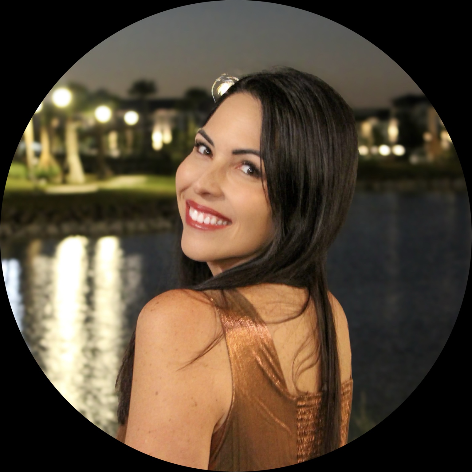 Victoria_Lauren on LTK