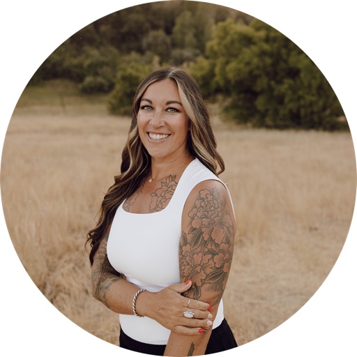 Carlie_Biesinger on LTK