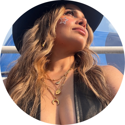 Amelianavarrocoto on LTK