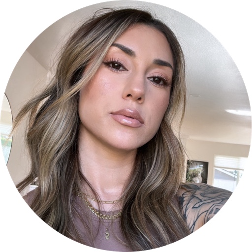 Angelique_Burd on LTK