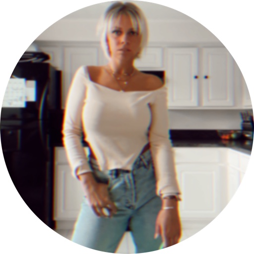 Blasia.Giovana on LTK