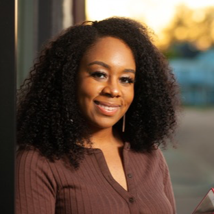 Socially.Syrenia on LTK