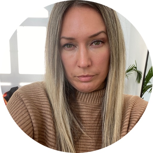 AdrianaPaolella on LTK