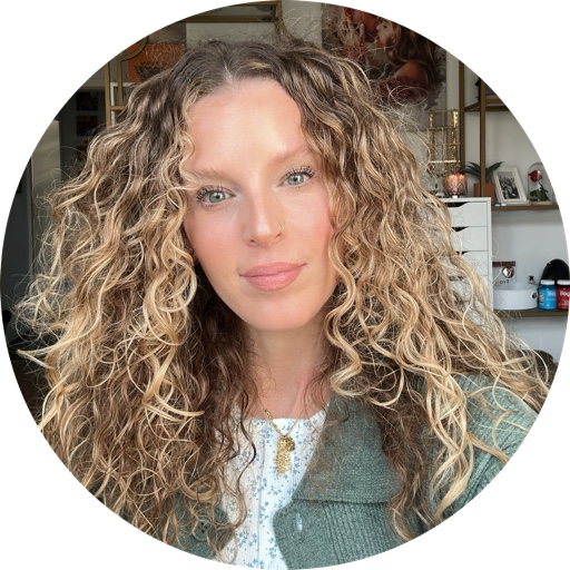 kathrin_downs_ on LTK