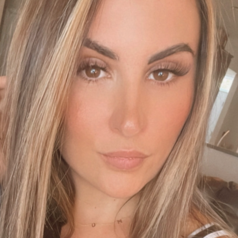 Tinabellxo on LTK