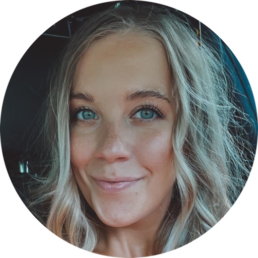 kelseyoglesby on LTK