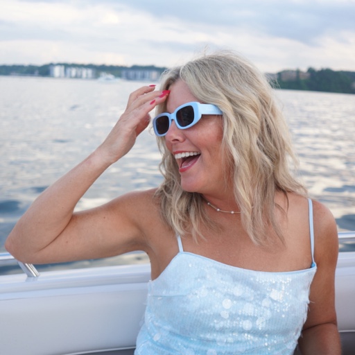 Kimberly_McCombs on LTK