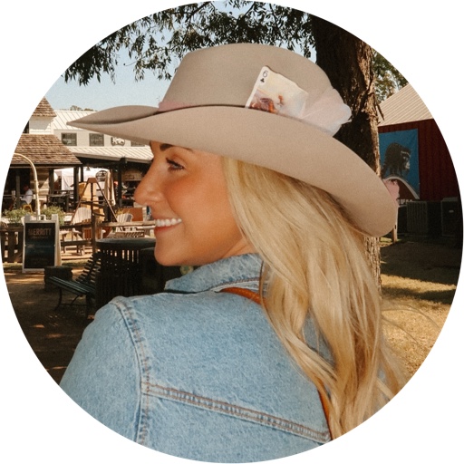 beccacarroway on LTK