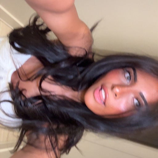 Nichole_nizz on LTK