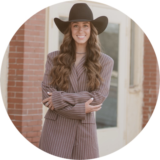 Kinley_Heath on LTK