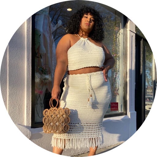 IamCurvySandz on LTK