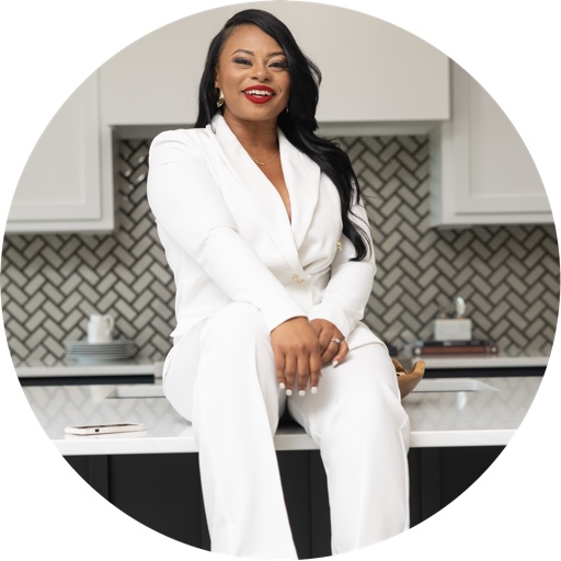 MoniqueLoraye on LTK