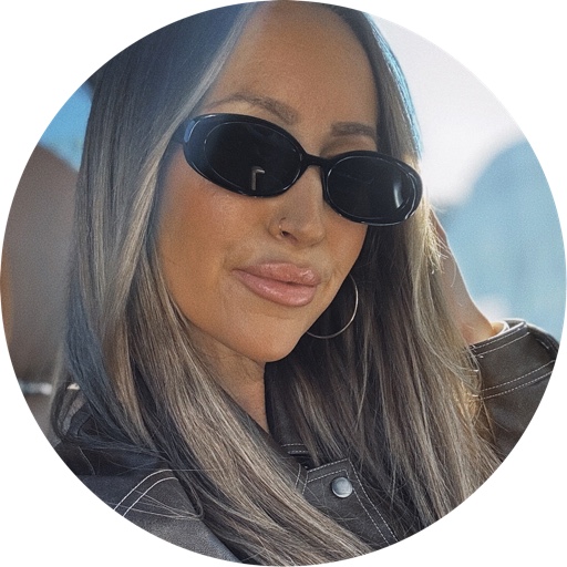 confidently_dani on LTK