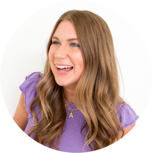 Ashley_livinginchaos on LTK