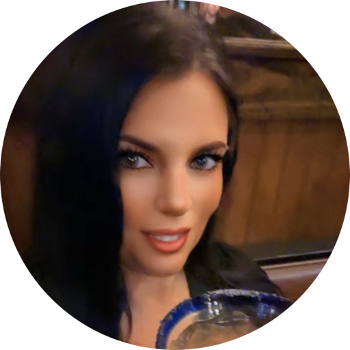 Veronicareneenj on LTK