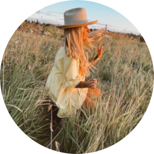 alayna.isahousewife on LTK