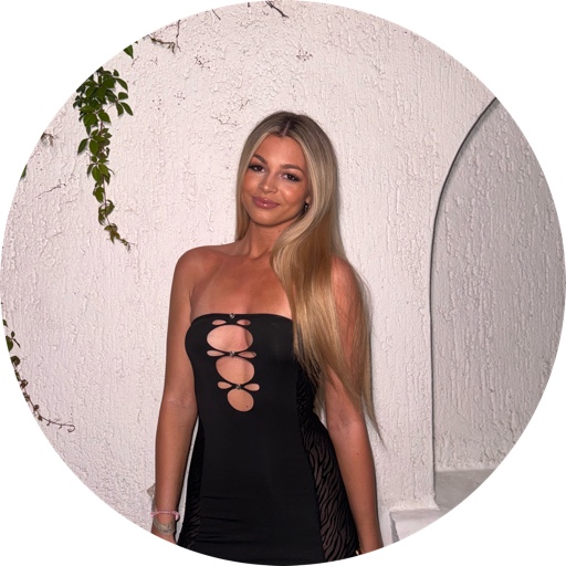 CarolineOswald on LTK
