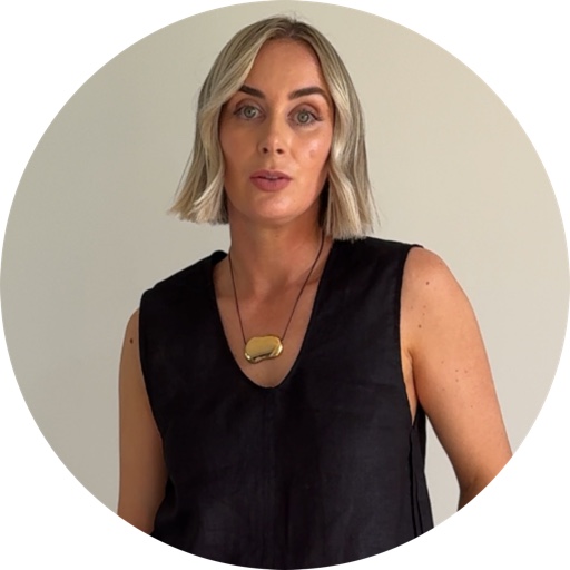 Lindseysharlassian on LTK