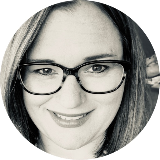 Stacie.MoReads on LTK