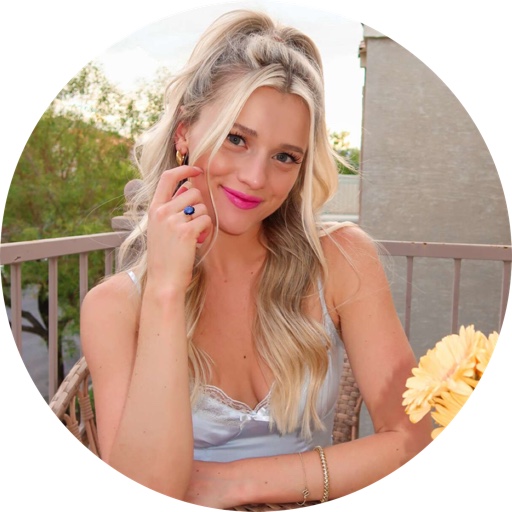 caitlinelizaxo on LTK