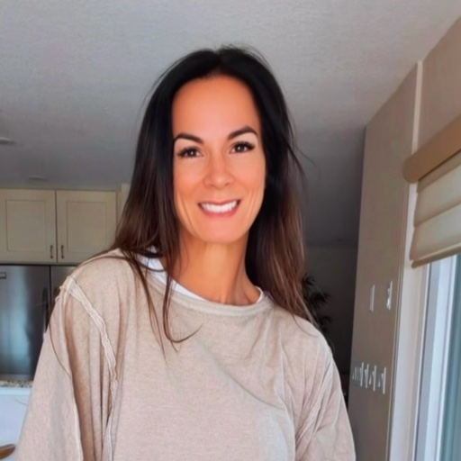 NicoleColee on LTK
