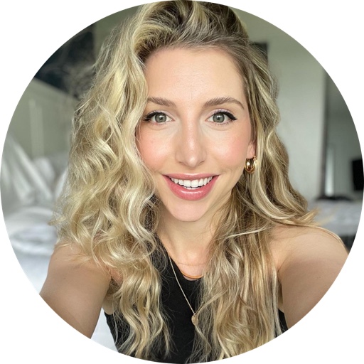 Emilyayley on LTK