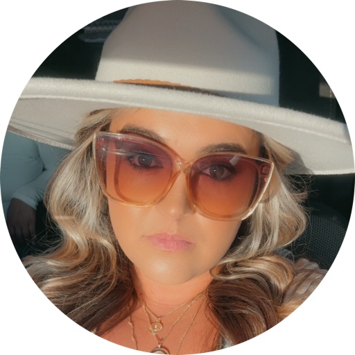 Styles•With•Curves on LTK