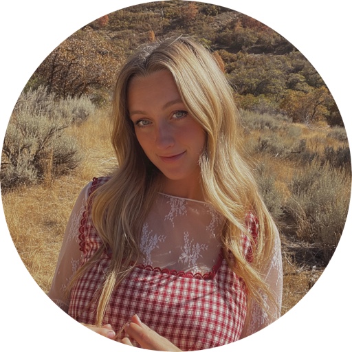 Kaylee_McLean on LTK